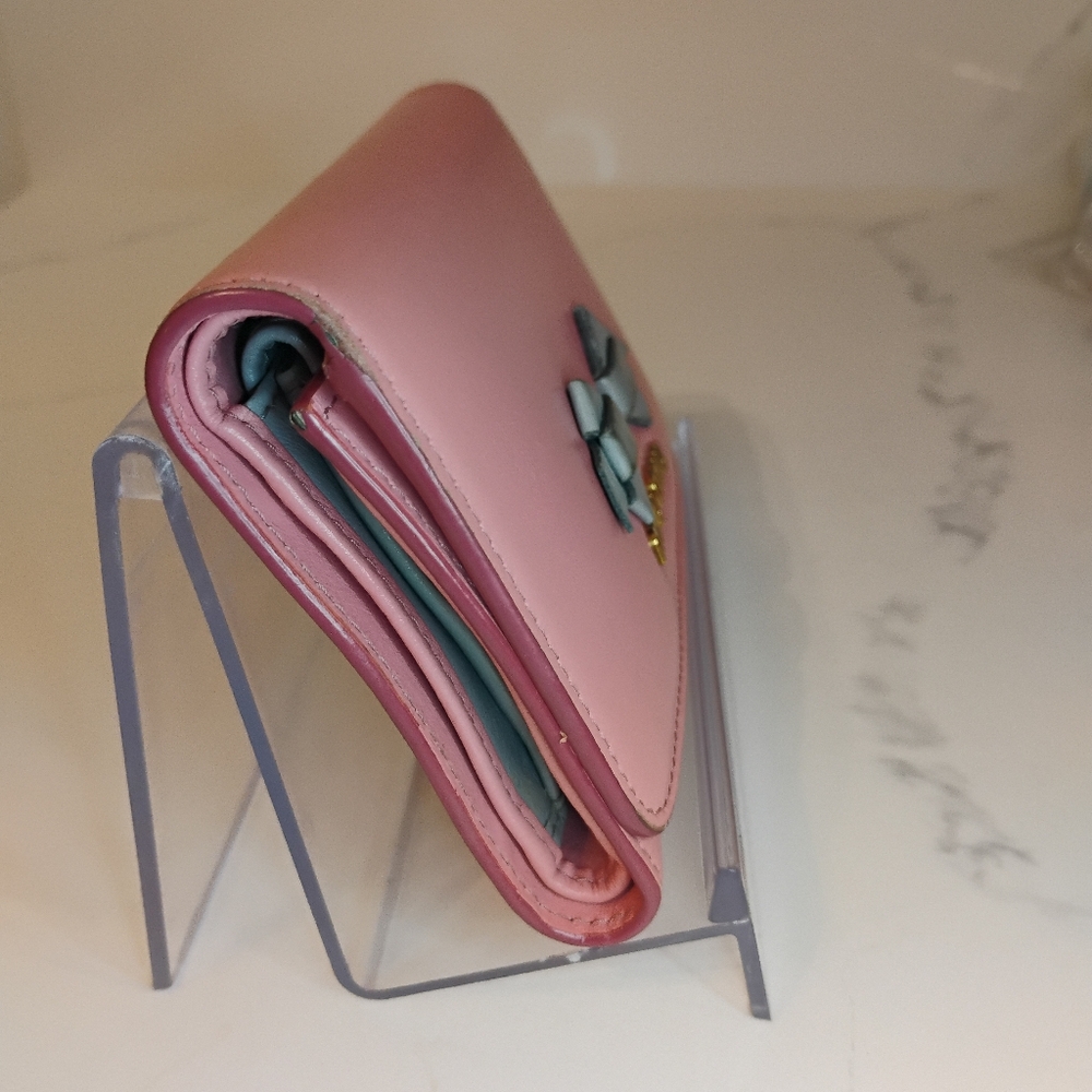 Miu Miu Medium Wallet - Pink Leather w/Gray Bow Detail - Picture 3 of 11